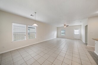 2516 Pearl Ct in Texas City, TX - Building Photo - Building Photo