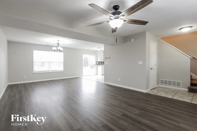 5323 Alameda Rd in Indianapolis, IN - Building Photo - Building Photo