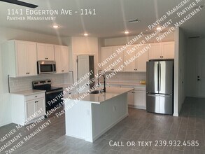 1141 Edgerton Ave-Unit -1141 in Lehigh Acres, FL - Building Photo - Building Photo