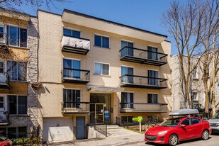 3315 Maréchal Av Apartments