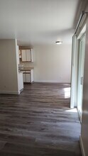 Amber Park Apartments in Salem, OR - Building Photo - Building Photo
