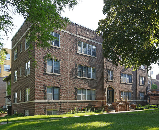 Oxford Apartments in St. Paul, MN - Foto de edificio - Building Photo