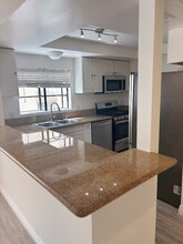 14715 Saticoy St in Los Angeles, CA - Building Photo - Building Photo