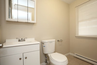 Warner Village Rental Community in Hamden, CT - Foto de edificio - Interior Photo