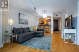 200-200 Rideau St in Ottawa, ON - Building Photo - Building Photo
