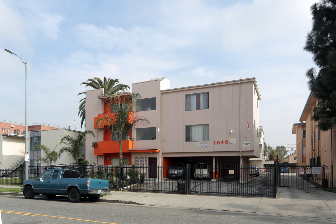 1540 S Gramercy Pl in Los Angeles, CA - Building Photo