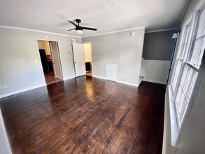 5003 Edwards Rd in Taylors, SC - Building Photo - Building Photo