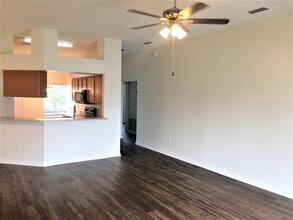 3610 Trapnell Grove Loop in Plant City, FL - Building Photo - Building Photo