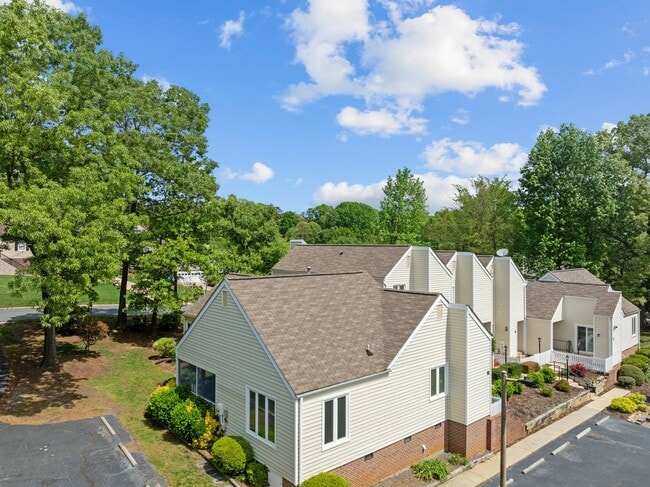 325 Eastwood Dr in Salisbury, NC - Building Photo - Building Photo