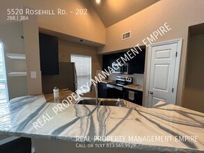 5520 Rosehill Rd in Sarasota, FL - Building Photo - Building Photo