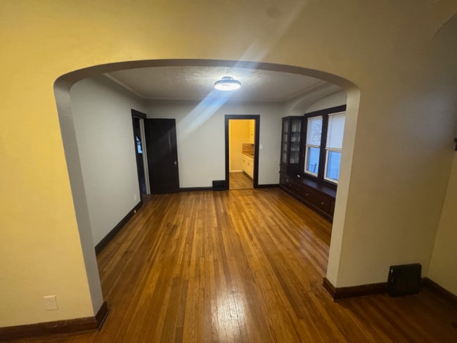 7414 Marlborough Ave in Parma, OH - Foto de edificio - Building Photo