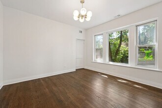 1340 W Hollywood Ave in Chicago, IL - Building Photo - Building Photo