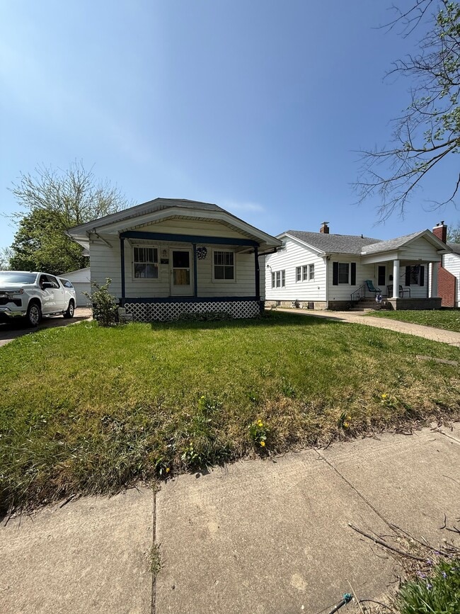 property at 1455 E Whitmer St