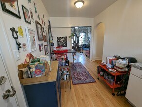 6636 N Glenwood Ave in Chicago, IL - Building Photo - Building Photo