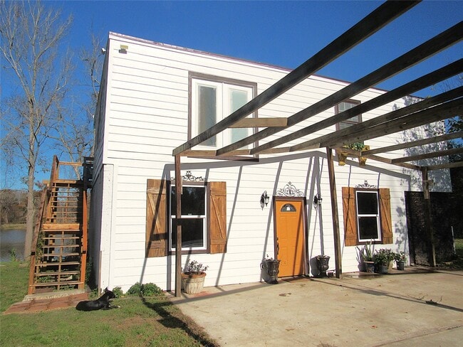 property at 2503 River Crest