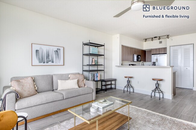1000 NW 7th St-Unit -FL10-ID47 in Miami, FL - Building Photo - Building Photo