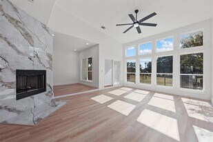 1412 N Crosspointe St in Duncanville, TX - Building Photo