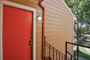 12955 Woodforest Blvd, Unit 14 in Houston, TX - Building Photo