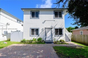 4477 NW 23rd Ave in Miami, FL - Building Photo