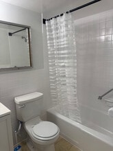 1111 University Blvd W, Unit 501 in Silver Spring, MD - Foto de edificio - Building Photo