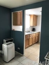 1079 Center St in Riverside, CA - Building Photo - Building Photo