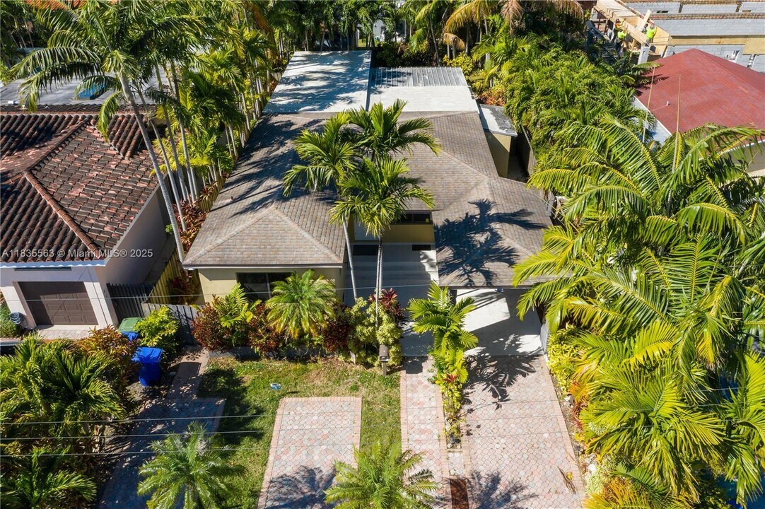 2708 SW 33rd Ct in Miami, FL - Building Photo