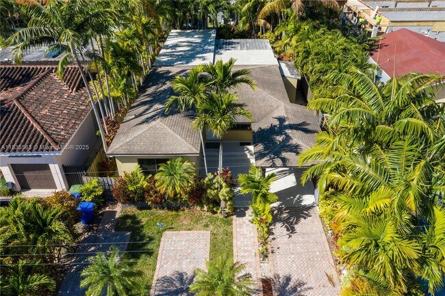 property at 2708 SW 33rd Ct