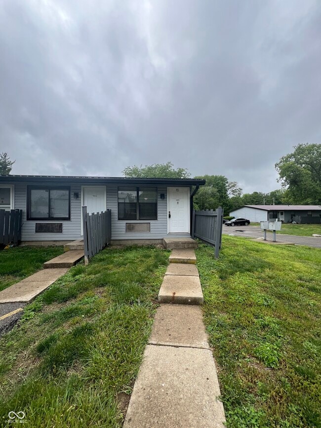 property at 2000 Indianapolis Rd