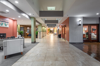 Hummingbird Senior Resort Independent Living in Sierra Vista, AZ - Foto de edificio - Interior Photo