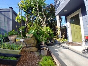 4505 40th Ave SW in Seattle, WA - Building Photo - Building Photo