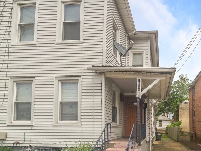 1614 Iranistan Ave in Bridgeport, CT - Building Photo - Building Photo