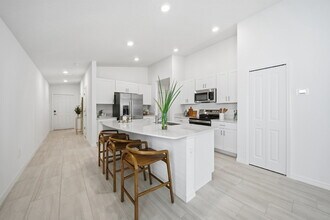 17712 Pleasantview Blvd in Land O Lakes, FL - Building Photo - Building Photo