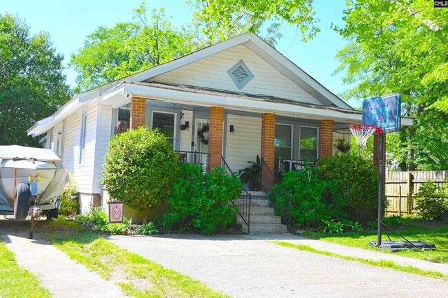 property at 737 Lexington Ave