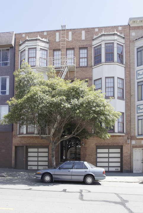 1555 Chestnut in San Francisco, CA - Building Photo