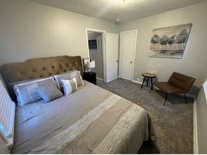 627 N 41st St, Unit 1 in Omaha, NE - Foto de edificio - Building Photo