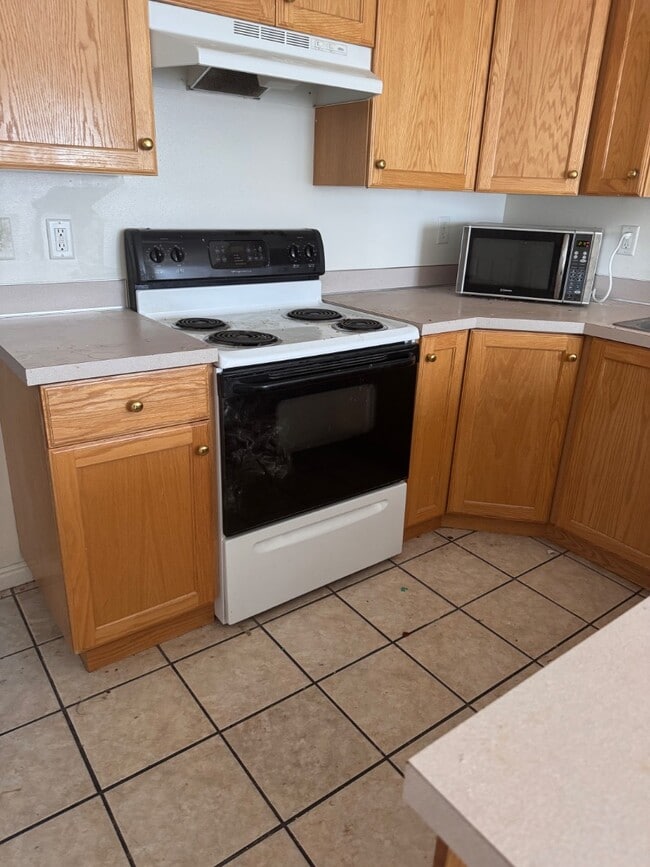 property at 905 W 350 N