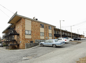 The Union Place Apartments in Memphis, TN - Building Photo - Building Photo