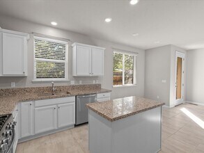 730 Sarcinella Ct in Reno, NV - Foto de edificio - Building Photo