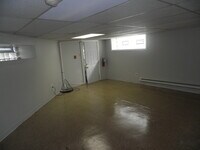 5136 N 12th St, Unit D Basement photo'