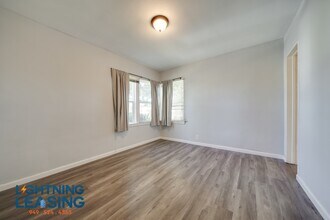 6417 S Van Ness Ave in Los Angeles, CA - Building Photo - Building Photo