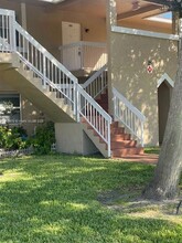 10007 Twin Lakes Dr in Coral Springs, FL - Building Photo - Building Photo