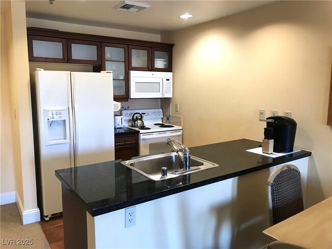 property at 30 Strada Di Villaggio