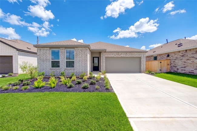 property at 16222 Chestnut Hvn Ln