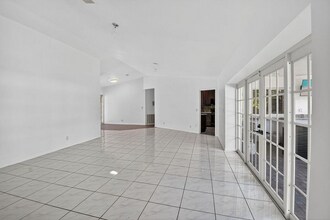 1599 NW 14th Ave in Boca Raton, FL - Building Photo - Building Photo