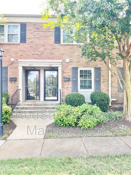 487 Bridge St in Hampton, VA - Building Photo