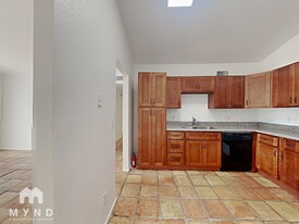 633 N May in Mesa, AZ - Building Photo - Building Photo