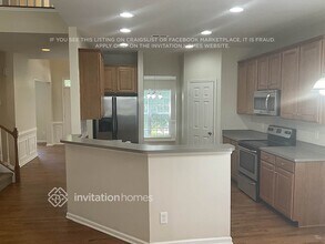 2201 Baggins Ln in Charlotte, NC - Building Photo - Building Photo