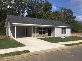 6 Runway Dr NW in Rome, GA - Building Photo