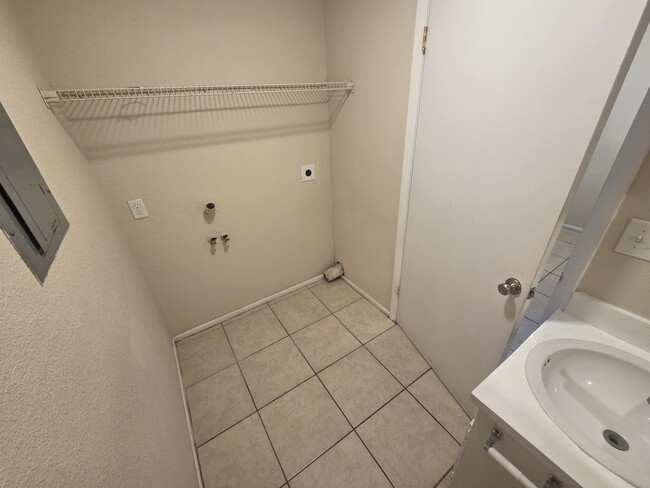 5085 SE 31st St, Unit Unit A in Ocala, FL - Building Photo - Building Photo