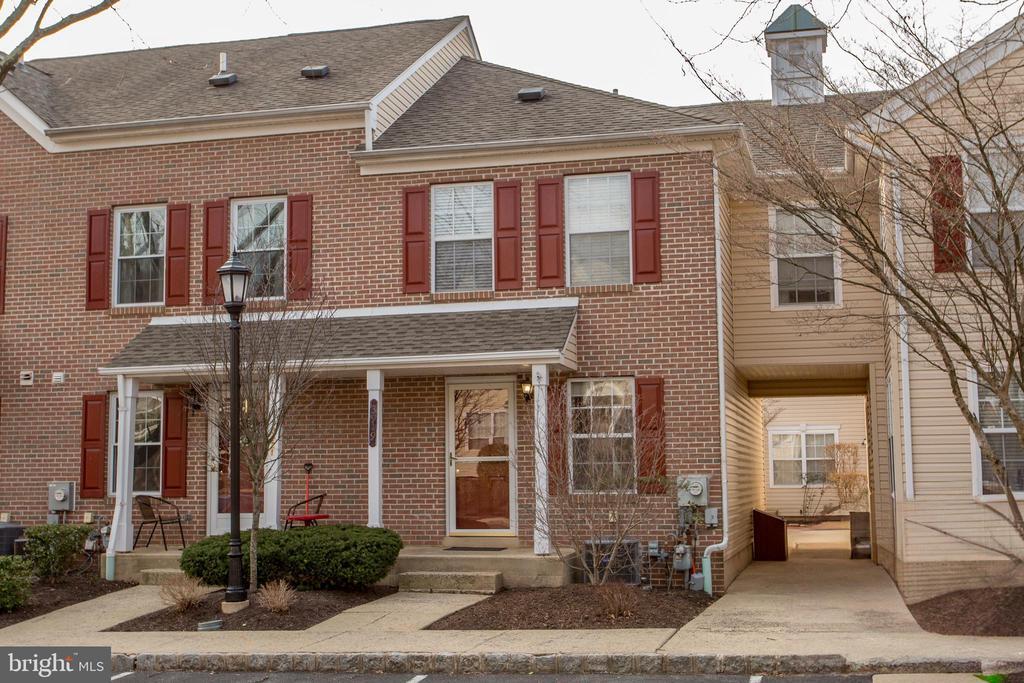 3919 Captain Molly Cir in Doylestown, PA - Building Photo